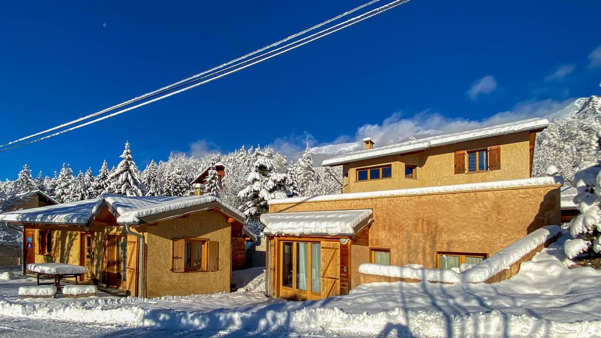 L'Intermède&En toute amitié - Les Gites de l'Argile Faucon-de-Barcelonnette Exterior foto